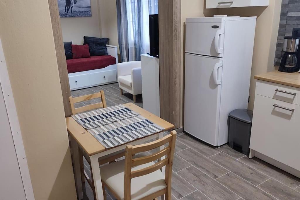 Kostas Appartment Thessaloníki Ngoại thất bức ảnh